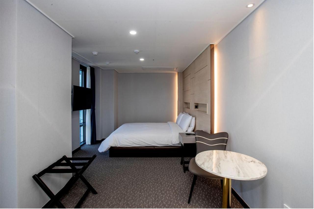 Griffinbay Hotel Busan Bagian luar foto